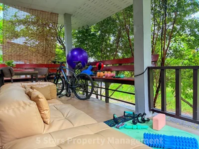 Hidden Gems - 5 min Beach, Soft Mattress, Cozy Balcony, Work & Workout zones – Fotos 8